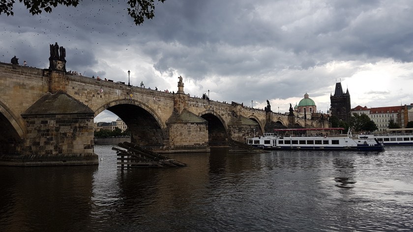 Влтава прогулочные катера Прага