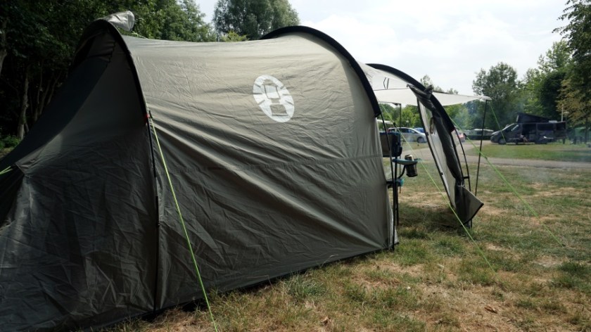 Лучшая палатка для двоих человек Coleman Coastline Plus (5)