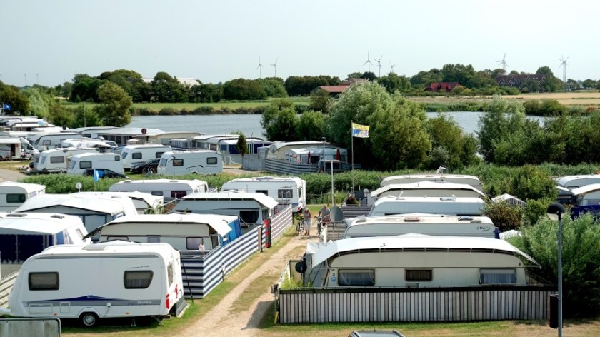 Кемпинг около северного моря (3)