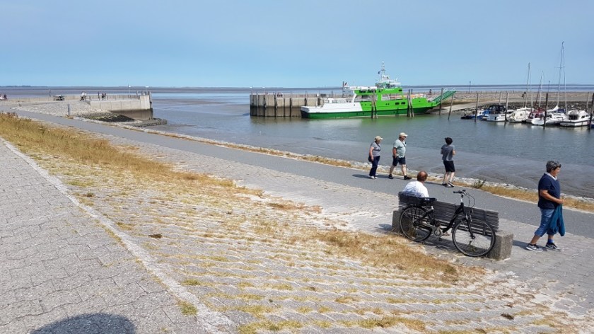 Neuharlingersiel Germany (3)