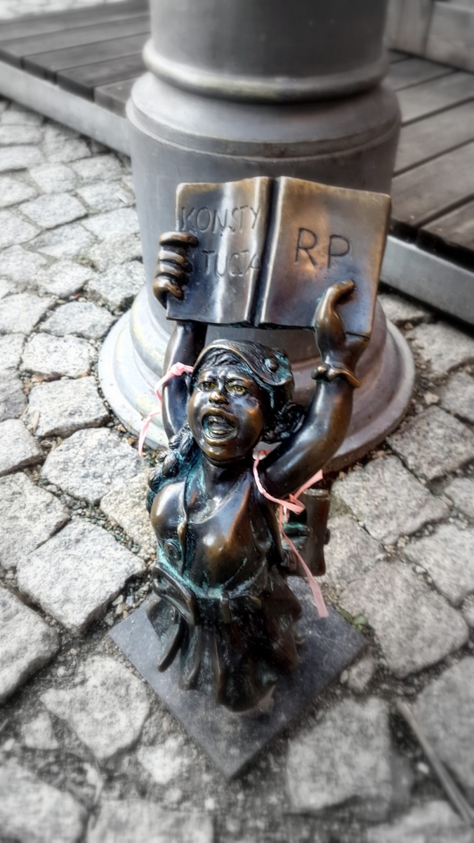 Gnomes in Wroclaw (1)